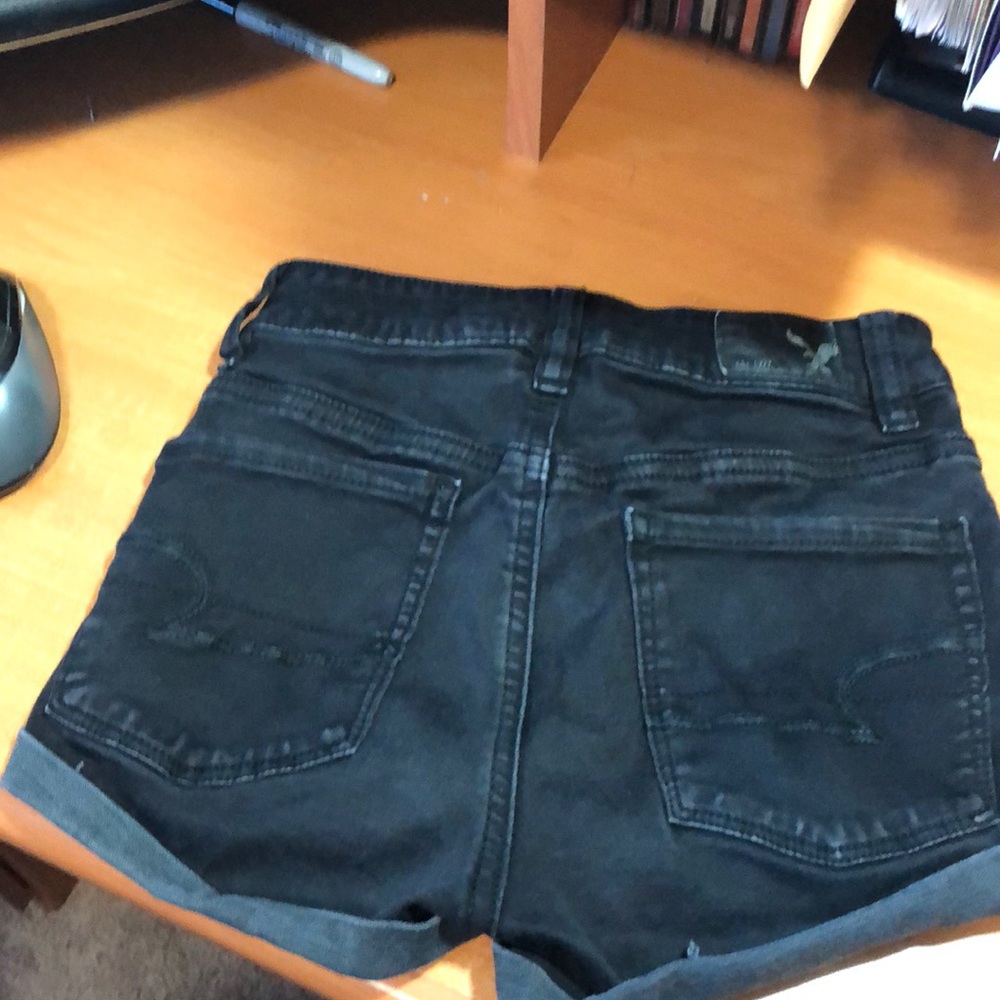 Shorts - Picture 2 of 5